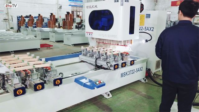 Фрезерный станок с ЧПУ, серия MSK3722-5A * 2
