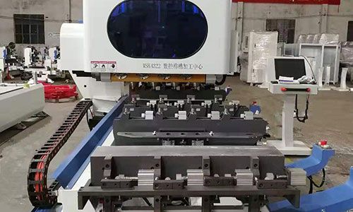 Обрабатывающий центр с ЧПУ для шипорезки и долбежки, серия MSK4322